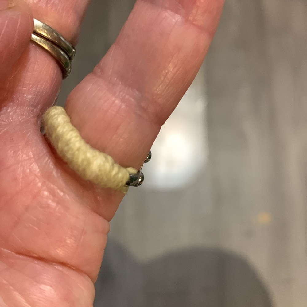 Beautiful ring size 5 - Picture 3 of 5